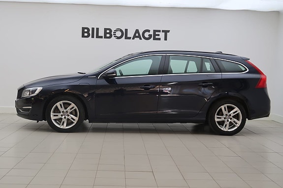 Volvo V60 2 of 17