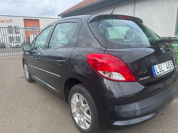Peugeot 207 4 of 10
