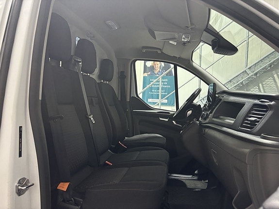Ford Transit Custom 14 of 29