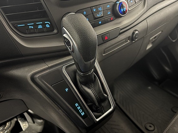 Ford Transit Custom 17 of 29