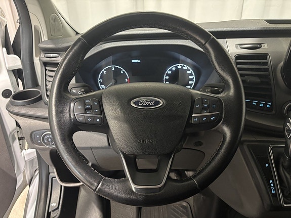 Ford Transit Custom 16 of 29