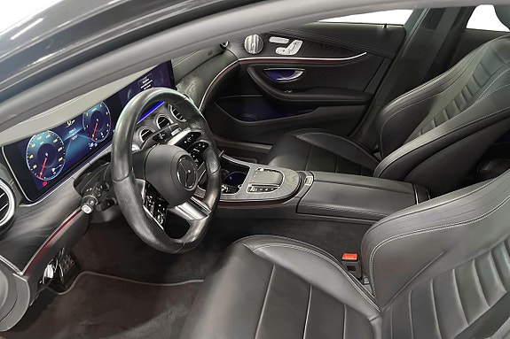 Mercedes-Benz E220 12 of 19