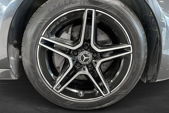 Mercedes-Benz E220 6 of 19