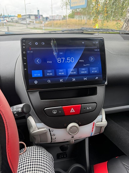 Toyota Aygo 6 of 8