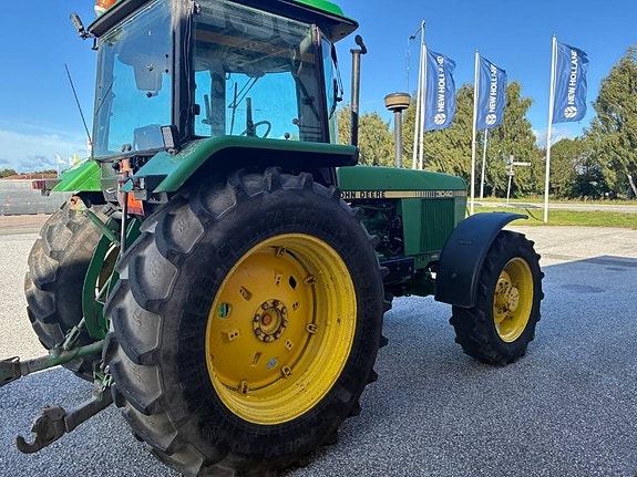 John Deere 3040 3 of 7