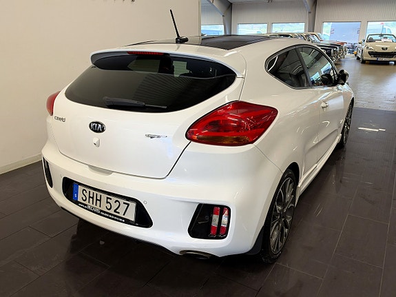 Kia ProCeed 3 of 16