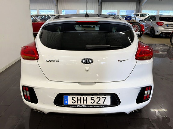 Kia ProCeed 4 of 16