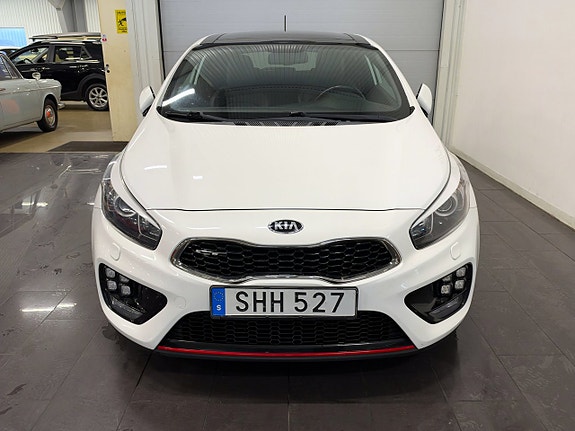 Kia ProCeed 7 of 16
