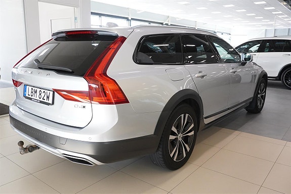 Volvo V90 Cross Country 5 of 10