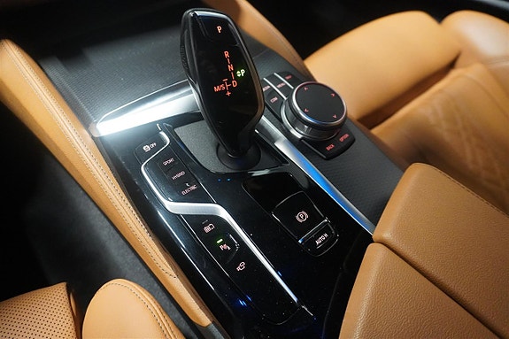 BMW 530e 15 of 19
