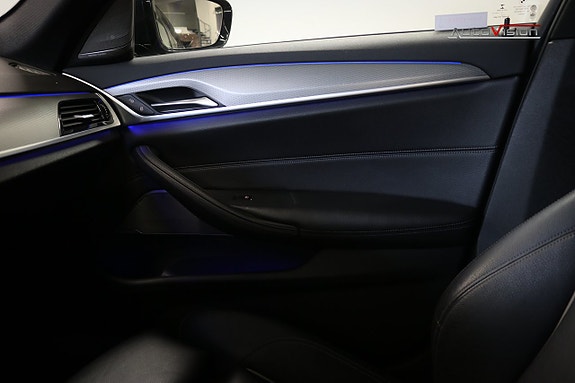 BMW 530i 16 of 30