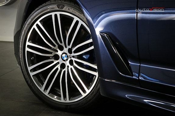BMW 530i 9 of 30