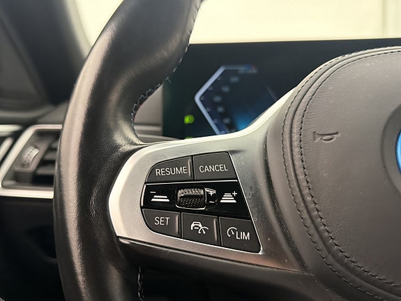 BMW i4 30 of 30