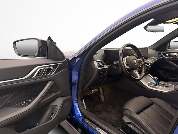 BMW i4 20 of 30
