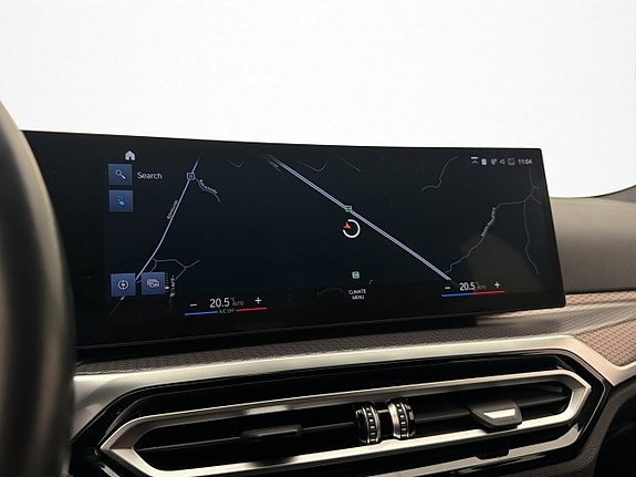 BMW i4 24 of 30