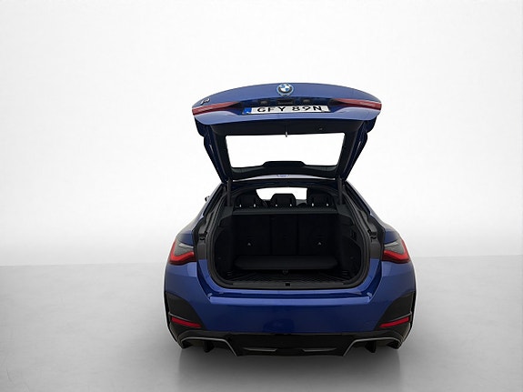 BMW i4 15 of 30