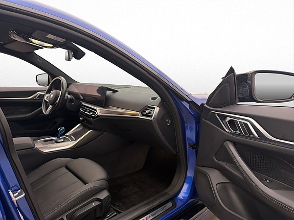 BMW i4 13 of 30