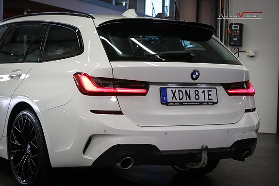 BMW 320 6 of 30