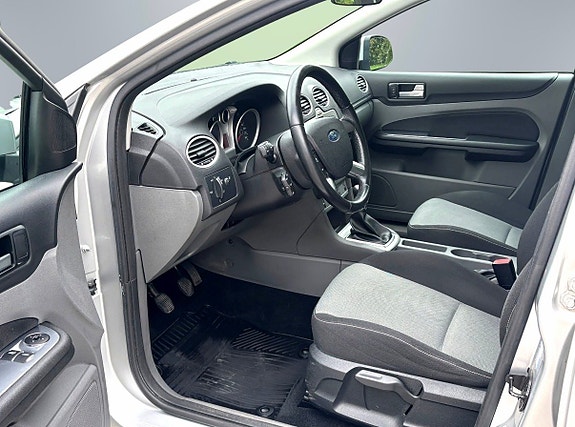 Ford Focus 8 of 11
