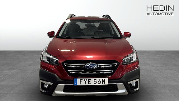 Subaru Outback 8 of 12