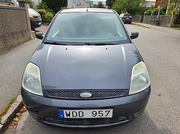 Ford Fiesta 3 of 9