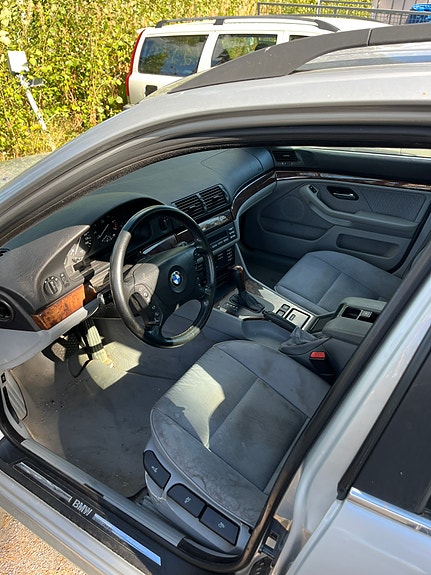 BMW 520i 13 of 21