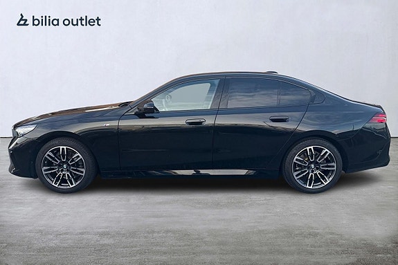 BMW 520d 3 of 30
