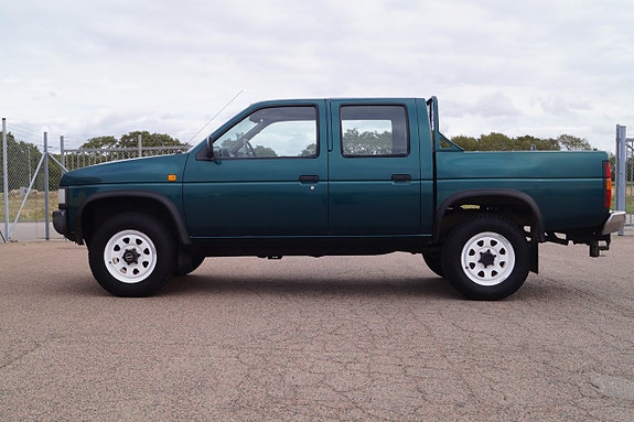 Nissan King Cab 8 of 16