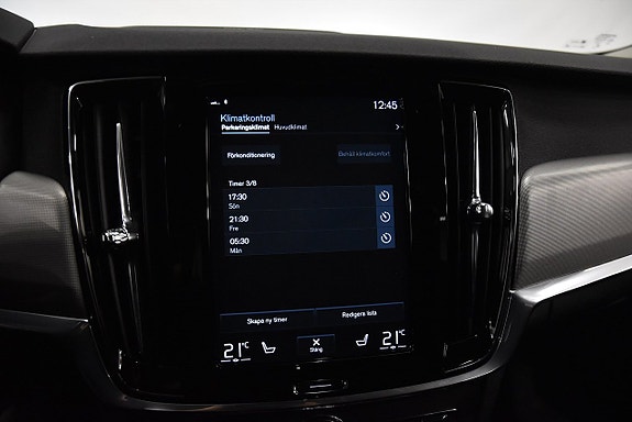 Volvo V90 21 of 27