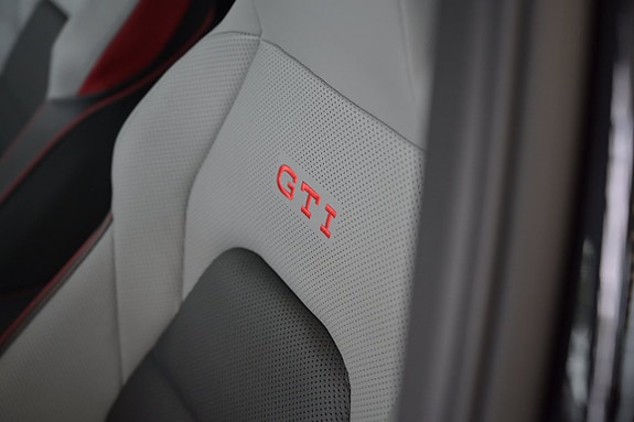 Volkswagen Golf I 26 of 30