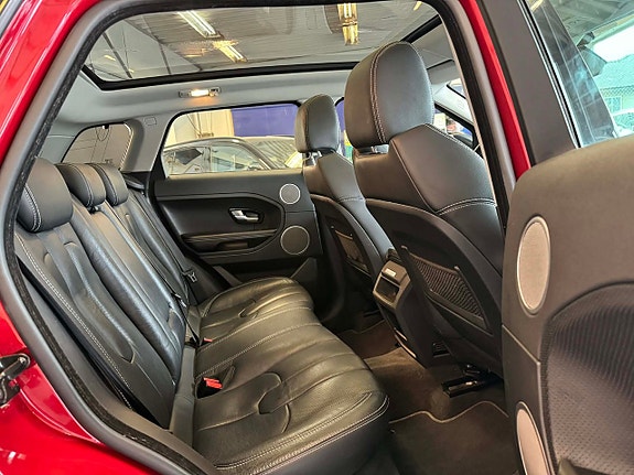 Land Rover Range Rover Evoque 14 of 27
