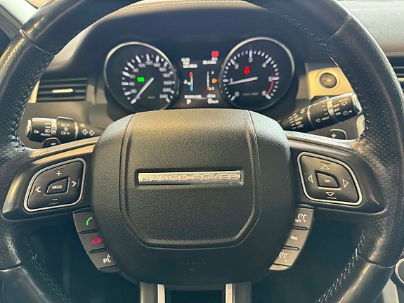 Land Rover Range Rover Evoque 21 of 27