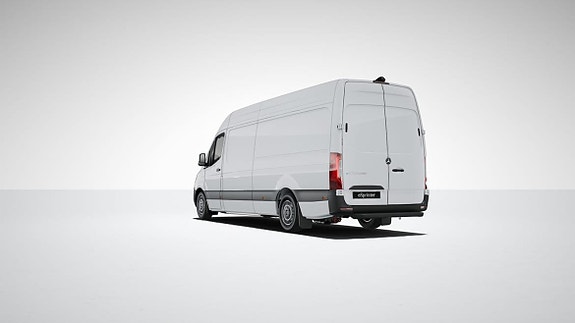 Mercedes-Benz eSprinter 420 2 of 4