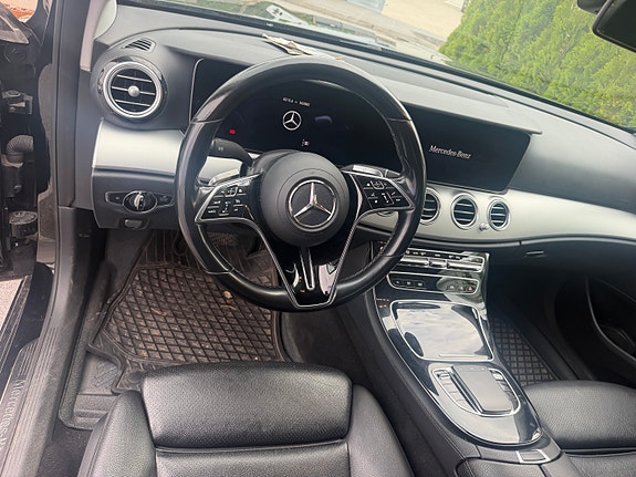 Mercedes-Benz E220 d 7 of 9