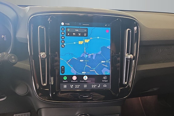 Volvo XC40 13 of 14