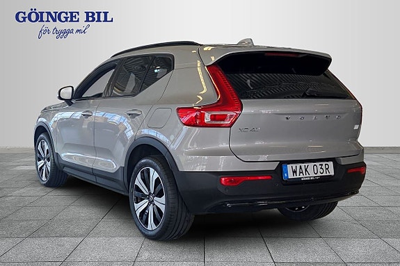 Volvo XC40 6 of 14