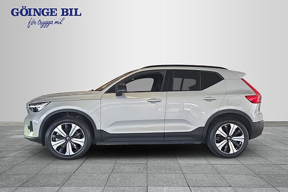 Volvo XC40 5 of 14