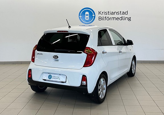 Kia Picanto 8 of 12