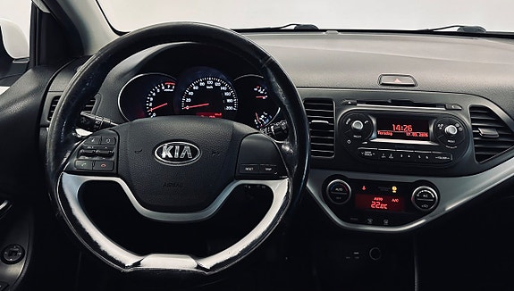 Kia Picanto 12 of 12