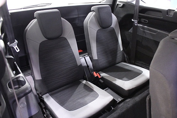 Citroen Grand C4 Picasso 16 of 28