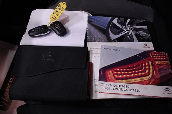 Citroen Grand C4 Picasso 27 of 28