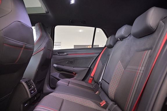 Volkswagen Golf I 27 of 28