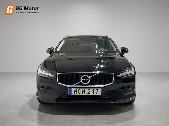 Volvo V60 2 of 22