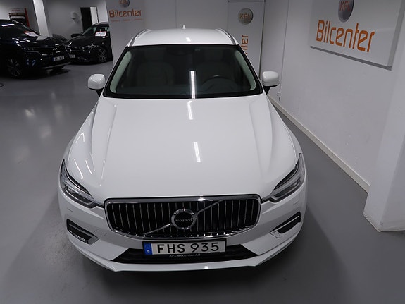 Volvo XC60 10 of 30