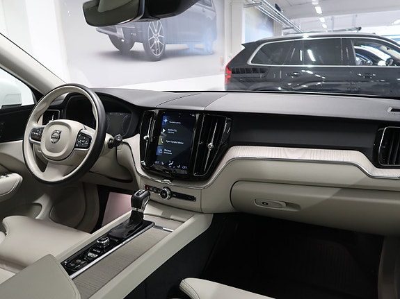 Volvo XC60 19 of 30