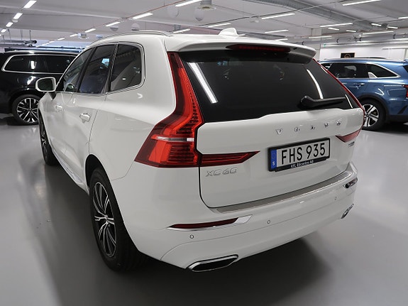 Volvo XC60 7 of 30
