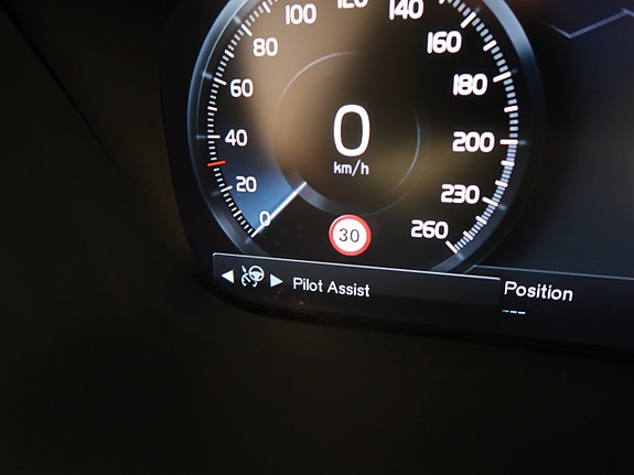Volvo XC60 24 of 30