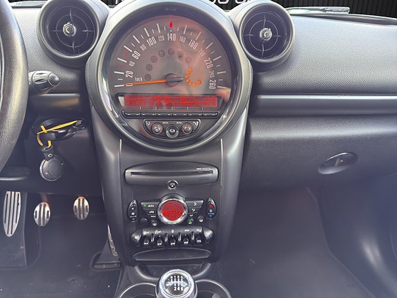 MINI Countryman Cooper SD 17 of 18