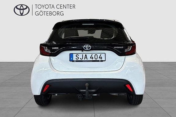 Toyota Yaris 7 of 13