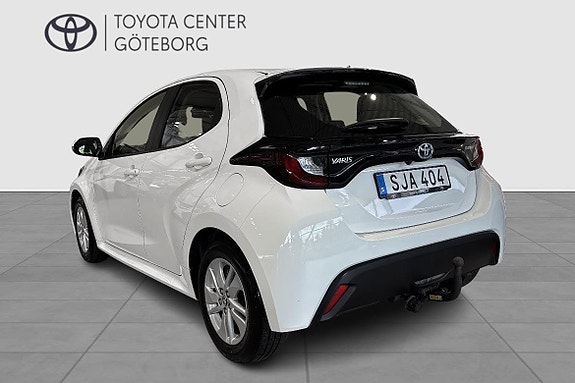Toyota Yaris 4 of 13